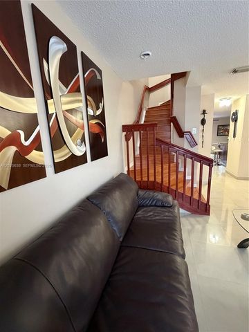 13877 SW 62nd Ter, Miami, FL 33183