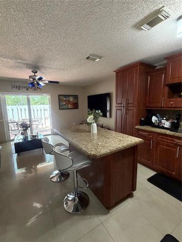 13877 SW 62nd Ter, Miami, FL 33183
