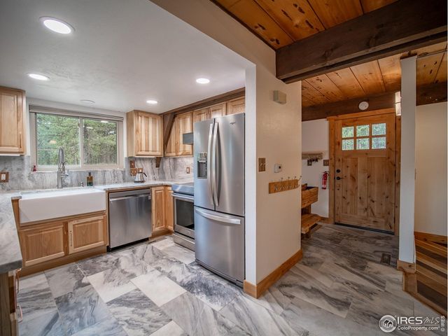 208 Wild Tiger Rd, Boulder, CO 80302