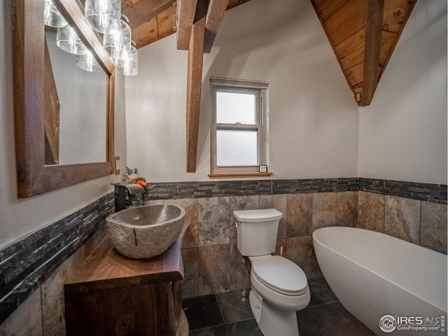 208 Wild Tiger Rd, Boulder, CO 80302