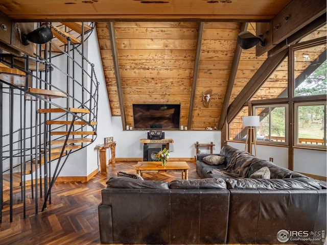 208 Wild Tiger Rd, Boulder, CO 80302