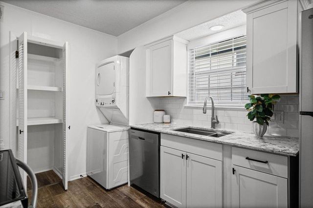 3415 Willowrun DR D, Austin, TX 78704