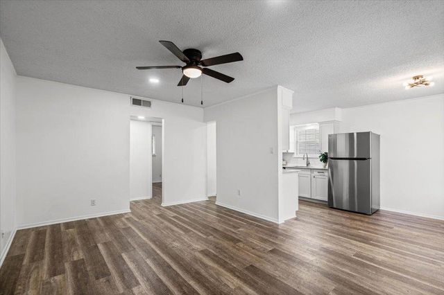 3415 Willowrun DR D, Austin, TX 78704