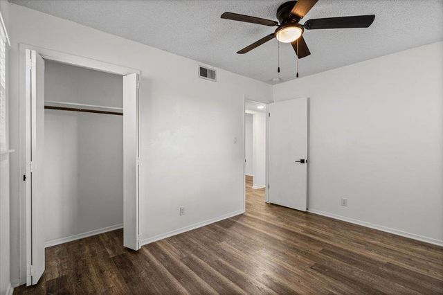 3415 Willowrun DR D, Austin, TX 78704