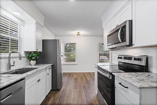3415 Willowrun DR D, Austin, TX 78704