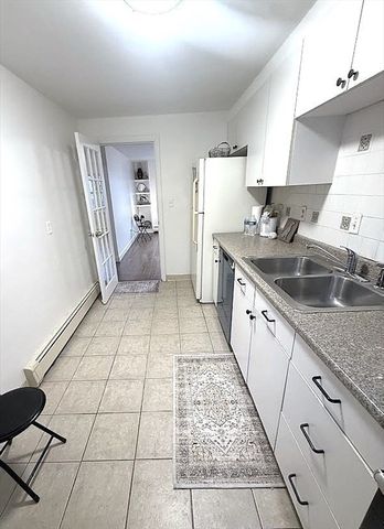 105 Chestnut St 2, Brookline, MA 02455