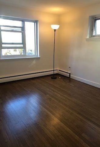 105 Chestnut St 2, Brookline, MA 02455