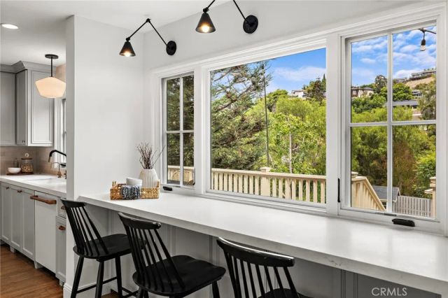 916 Bluebird Canyon Drive, Laguna Beach, CA 92651
