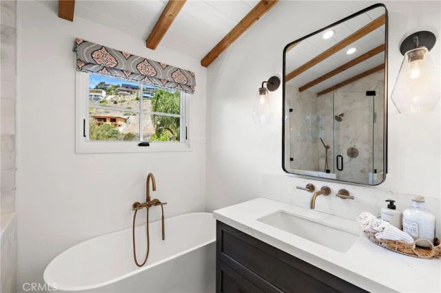 916 Bluebird Canyon Drive, Laguna Beach, CA 92651