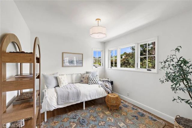 916 Bluebird Canyon Drive, Laguna Beach, CA 92651