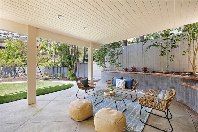 916 Bluebird Canyon Drive, Laguna Beach, CA 92651