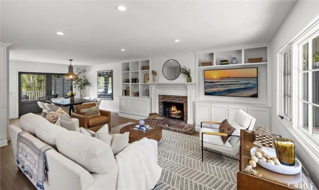 916 Bluebird Canyon Drive, Laguna Beach, CA 92651