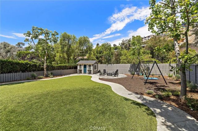 916 Bluebird Canyon Drive, Laguna Beach, CA 92651