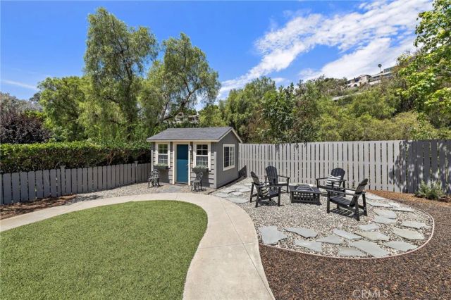 916 Bluebird Canyon Drive, Laguna Beach, CA 92651