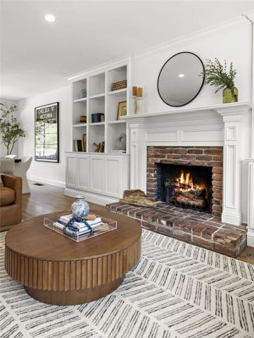 916 Bluebird Canyon Drive, Laguna Beach, CA 92651