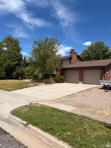 5054 S 3550 W, Roy, UT 84067