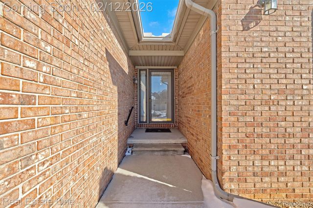 46536 Red River Drive, Macomb Township, MI 48044