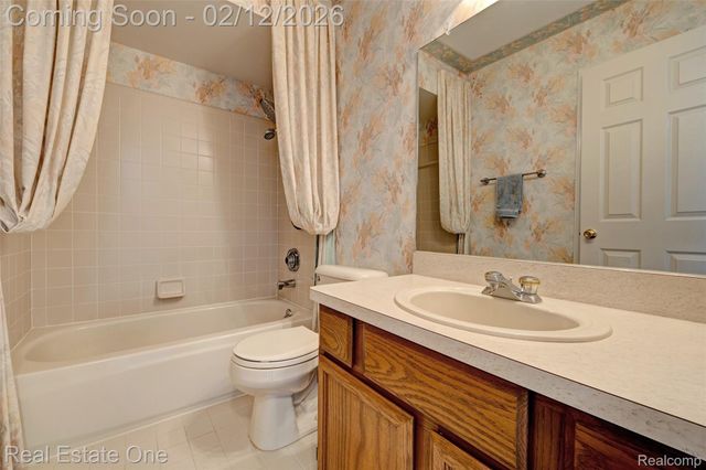 46536 Red River Drive, Macomb Township, MI 48044