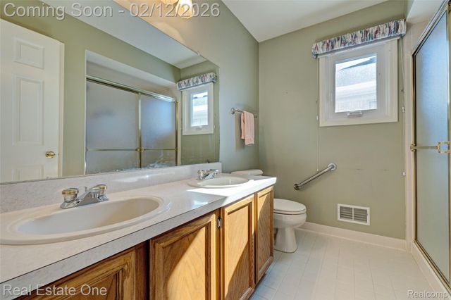 46536 Red River Drive, Macomb Township, MI 48044