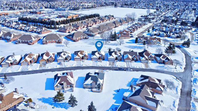 46536 Red River Drive, Macomb Township, MI 48044