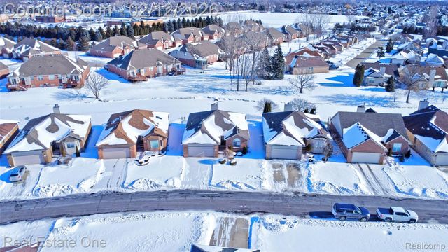 46536 Red River Drive, Macomb Township, MI 48044