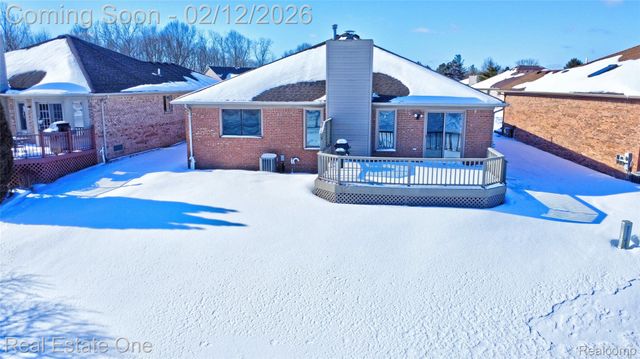 46536 Red River Drive, Macomb Township, MI 48044