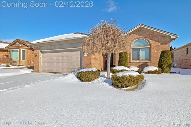 46536 Red River Drive, Macomb Township, MI 48044