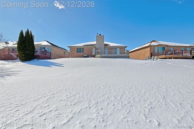 46536 Red River Drive, Macomb Township, MI 48044