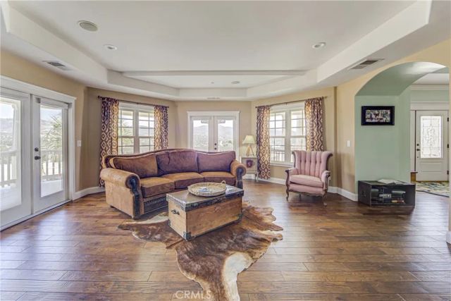 39911 Green Meadow Road, Temecula, CA 92592