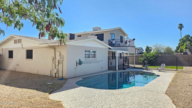 4518 W PARADISE Drive, Glendale, AZ 85304