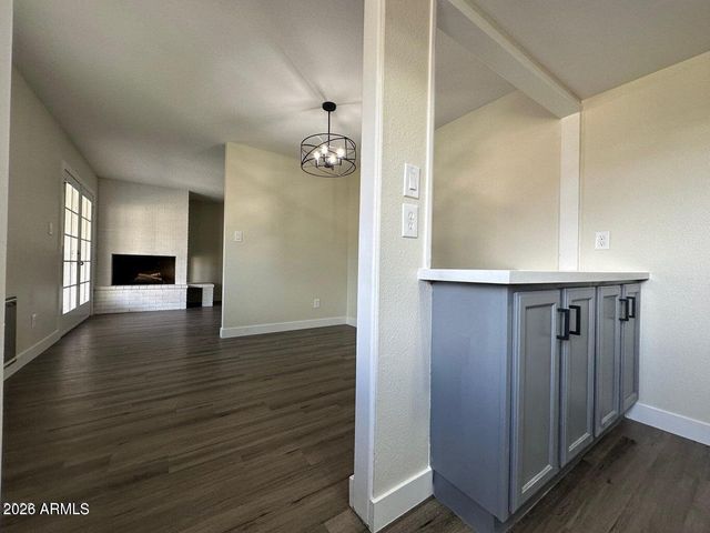 4518 W PARADISE Drive, Glendale, AZ 85304