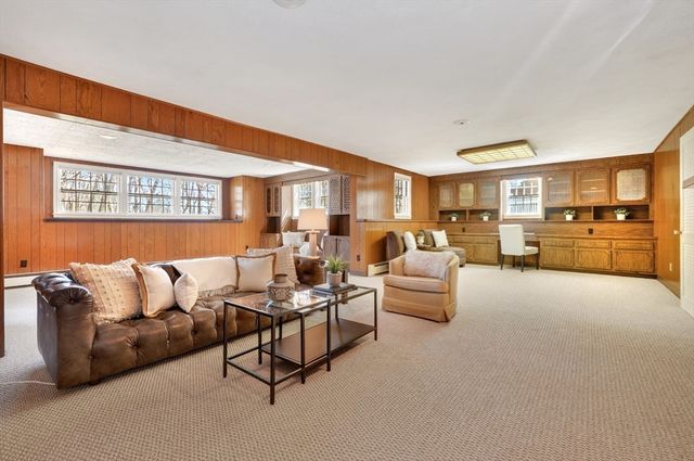 70 Ellis Farm Lane, Melrose, MA 02176