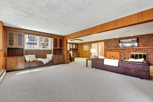 70 Ellis Farm Lane, Melrose, MA 02176