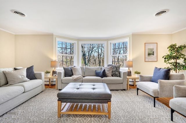 70 Ellis Farm Lane, Melrose, MA 02176