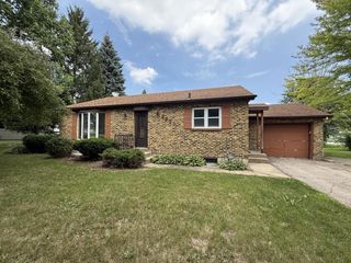 8933 360th AVENUE, Twin Lakes, WI 53181