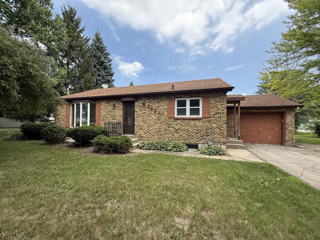 8933 360th AVENUE, Twin Lakes, WI 53181