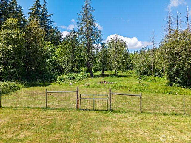 308 Key Peninsula Highway NW, Lakebay, WA 98349