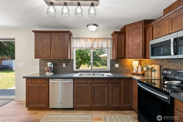 308 Key Peninsula Highway NW, Lakebay, WA 98349