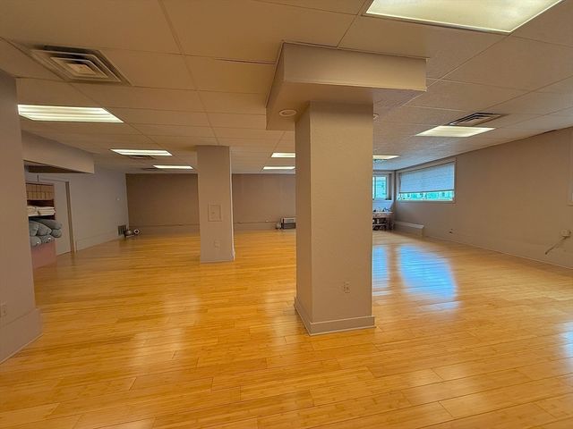 487 Burncoat St, Worcester, MA 01606