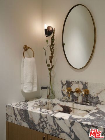 17333 Rancho Street, Encino (los Angeles), CA 91316