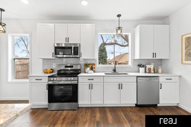 2415 Avenue F, Council Bluffs, IA 51501