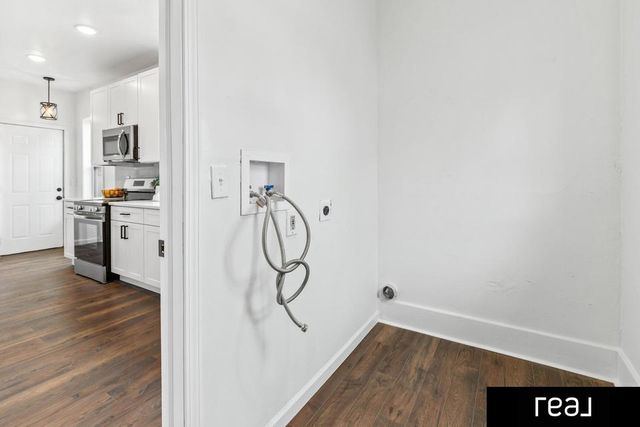 2415 Avenue F, Council Bluffs, IA 51501