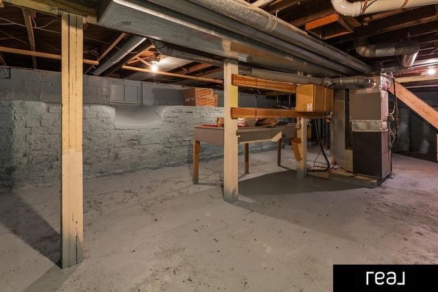 2415 Avenue F, Council Bluffs, IA 51501