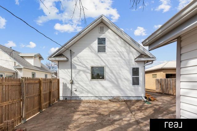 2415 Avenue F, Council Bluffs, IA 51501