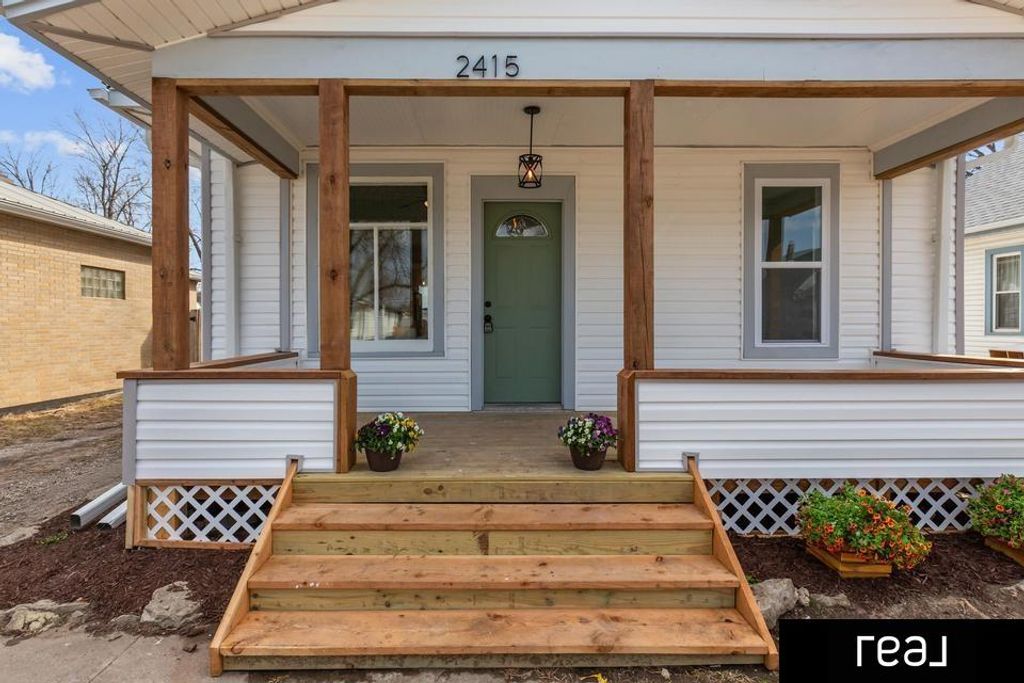 2415 Avenue F, Council Bluffs, IA 51501