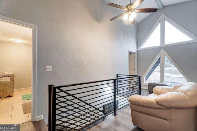 28 Weaver Street, Mccaysville, GA 30555