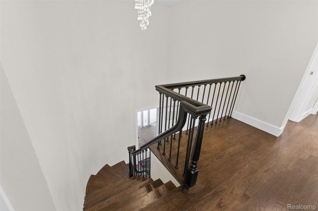 17469 W 13 Mile Road, Southfield, MI 48076