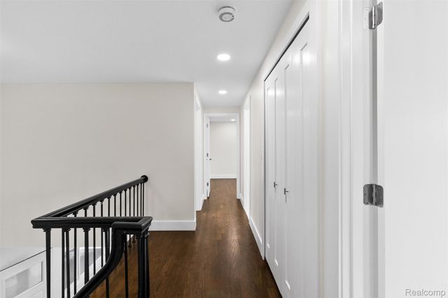 17469 W 13 Mile Road, Southfield, MI 48076