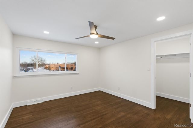 17469 W 13 Mile Road, Southfield, MI 48076