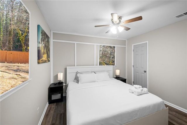 2062 Mulkey SW Road, Marietta, GA 30008